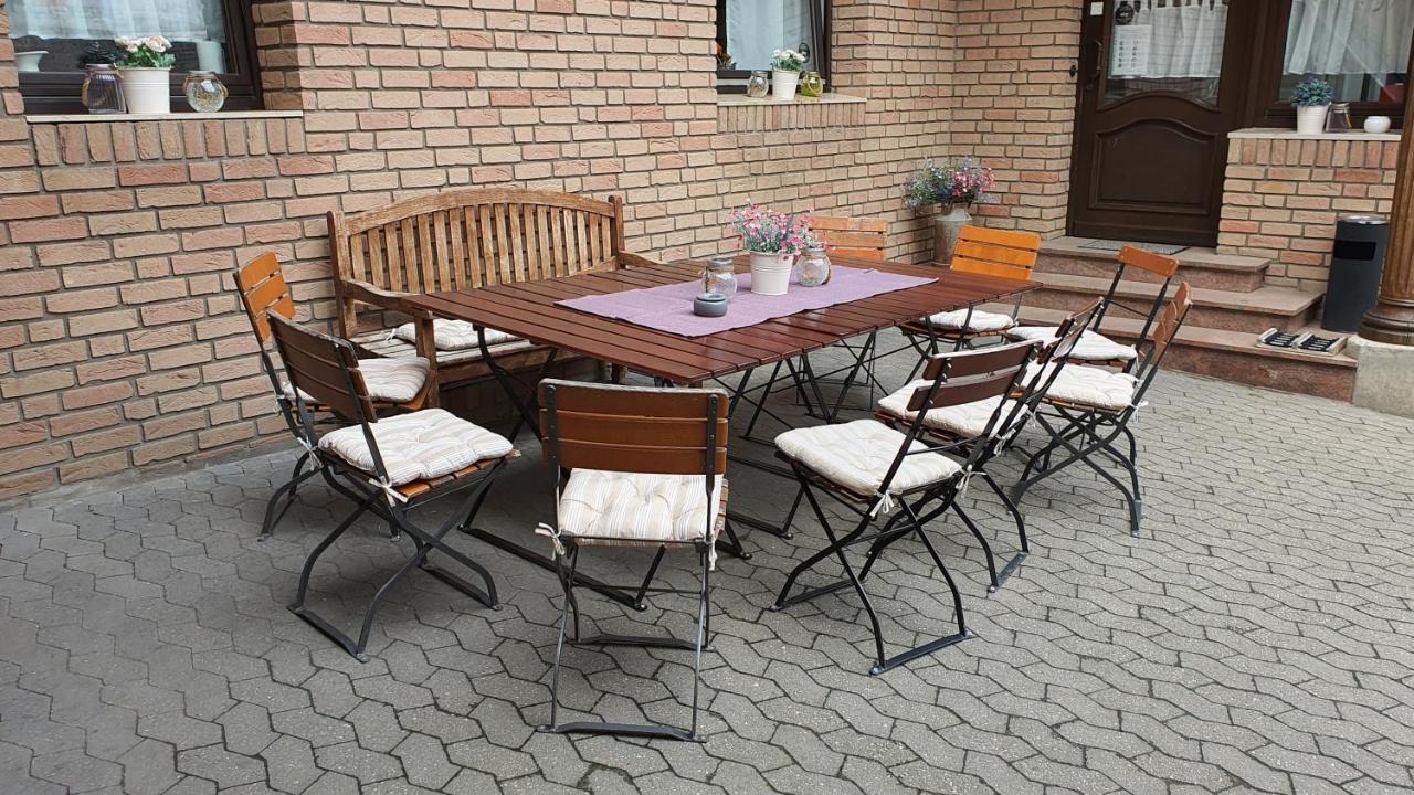 Friendly Home - Klinkerhof Bornheim (Rheinland) Exterior foto